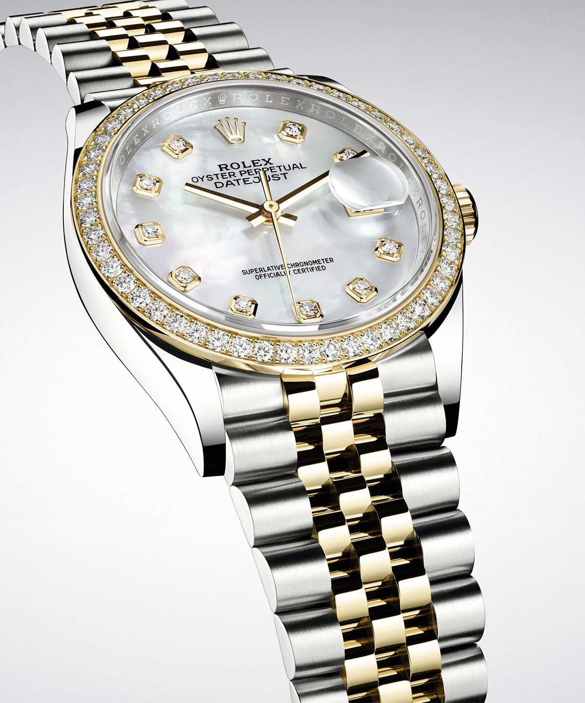 Rolex Datejust in Yellow Rolesor mit Diamantlünette und Perlmuttzifferblatt am Jubilee-Band