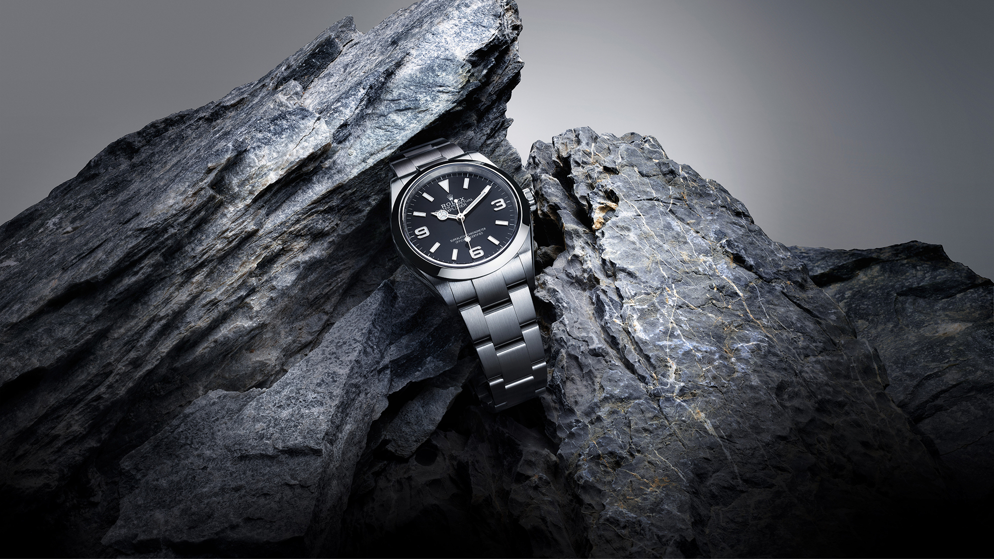Rolex Explorer — Außergewöhnliche chronometrische Präzision auf einem Felsvorsprung